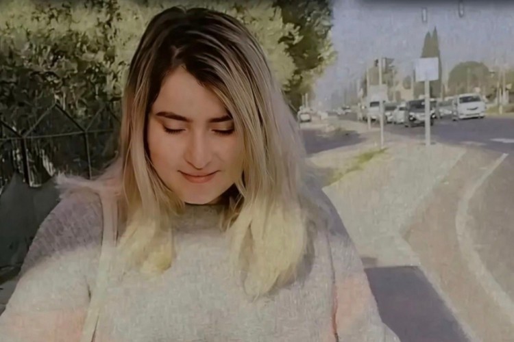 Midib&uuml;s&uuml;n &ccedil;arptığı gen&ccedil; kadın yaşamını yitirdi