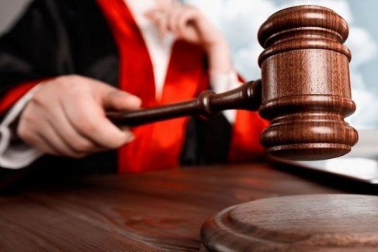 Kardeşlerin miras kavgası dev holdingi iflasa s&uuml;r&uuml;kledi!