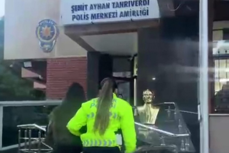 Trafikte makas atıp, emniyet şeridi kullanan s&uuml;r&uuml;c&uuml;ye ceza!