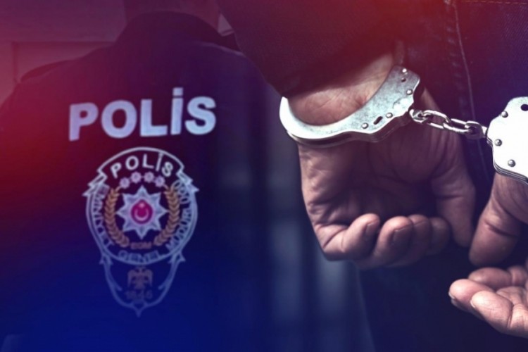 Milyarlık 'change ara&ccedil;' vurgunu! &Ccedil;ok sayıda kişi tutuklandı