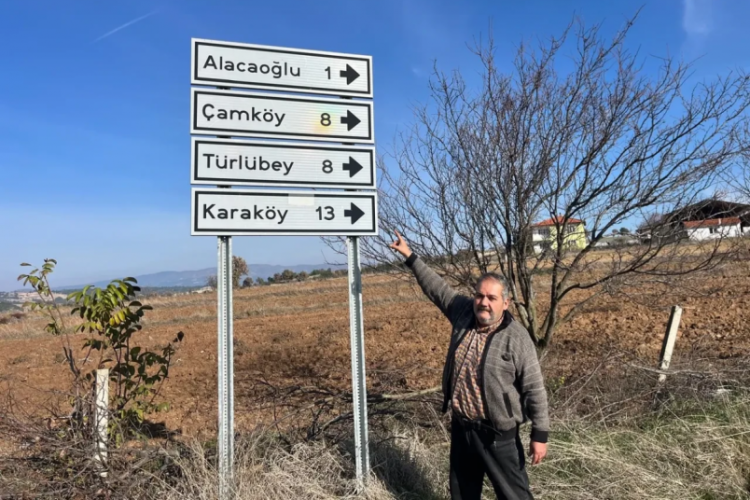 Fıkra gibi olay! Yaklaştık&ccedil;a uzaklaşan k&ouml;y...