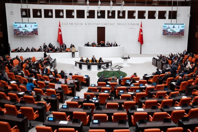 TBMM'de yılın ilk mesaisi yoğun g&uuml;ndemle başlıyor