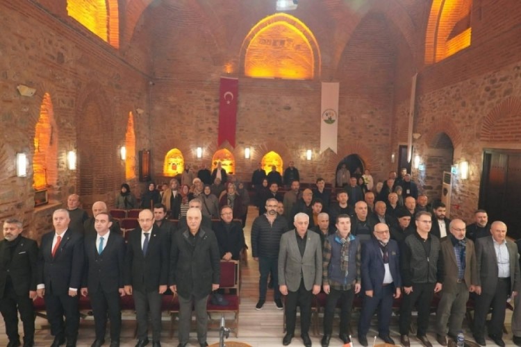 M&uuml;zeyyen Senar'ın k&ouml;yl&uuml;leri Bursa'da k&uuml;lt&uuml;r gecesinde  buluştu