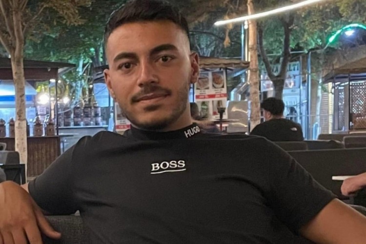 Banyoda akıma kapılan gen&ccedil; adam can verdi