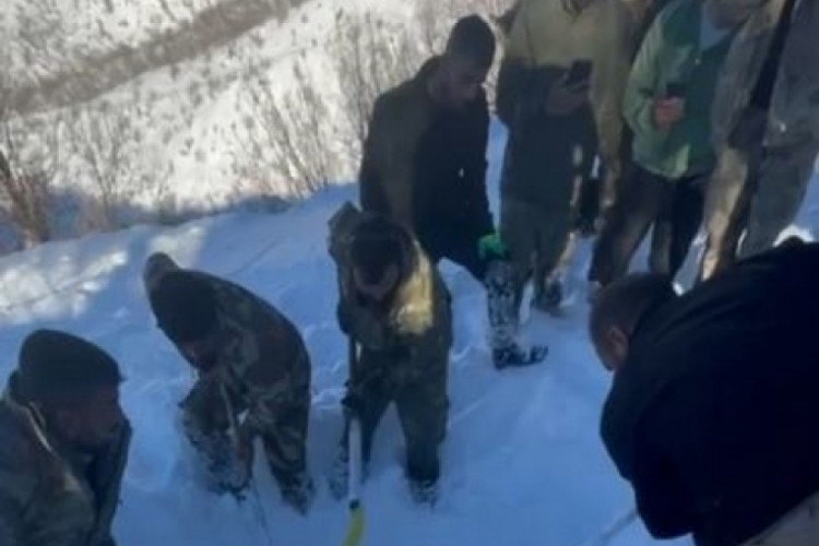 Şırnak'ta kar altında ceset bulundu!