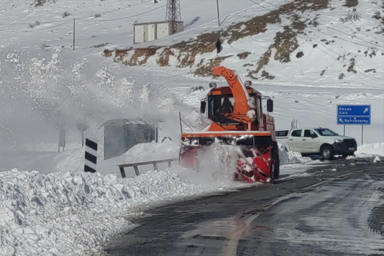 6 g&uuml;n &ouml;nce &ccedil;ığ d&uuml;şm&uuml;şt&uuml;! Van'da riskli saha incelendi