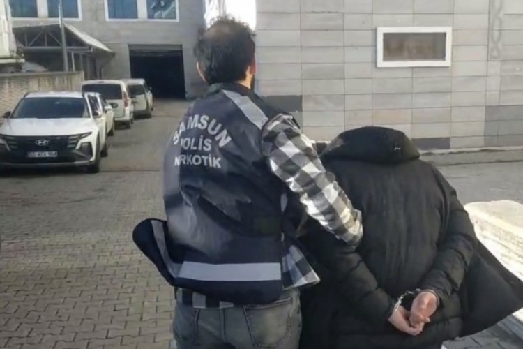 Uyuşturucudan 8 yıl 9 ay hapis cezası olan şahıs yakalandı