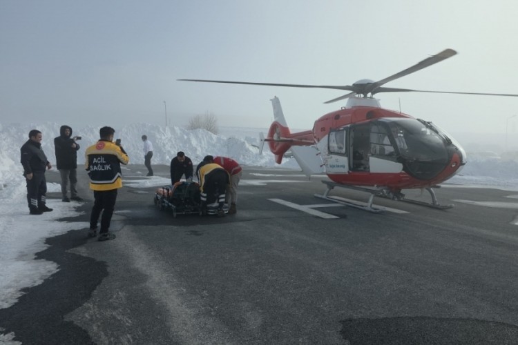 KOAH hastası ambulans helikopterle hastaneye sevk edildi