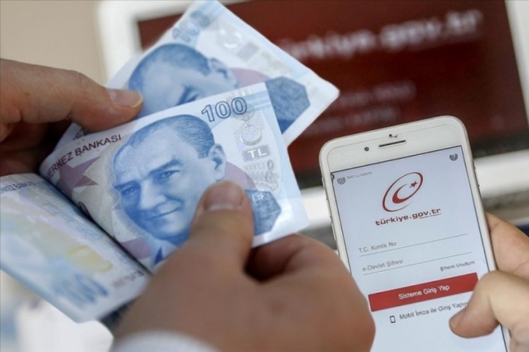 Y&uuml;kseltilen GSB burs/kredileri 6 Ocak'ta &ouml;denmeye başlanacak
