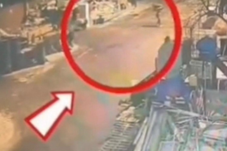 İş yerinden 250 bin TL değerinde hurda &ccedil;aldılar: 2 g&ouml;zaltı