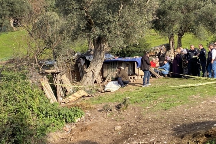 Tavuklarına yem vermek i&ccedil;in gittiği bah&ccedil;ede &ouml;l&uuml; bulundu!