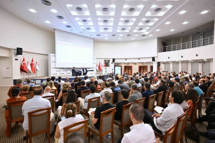BTSO Akademi'den iş d&uuml;nyasına g&uuml;&ccedil;l&uuml; eğitim hamlesi