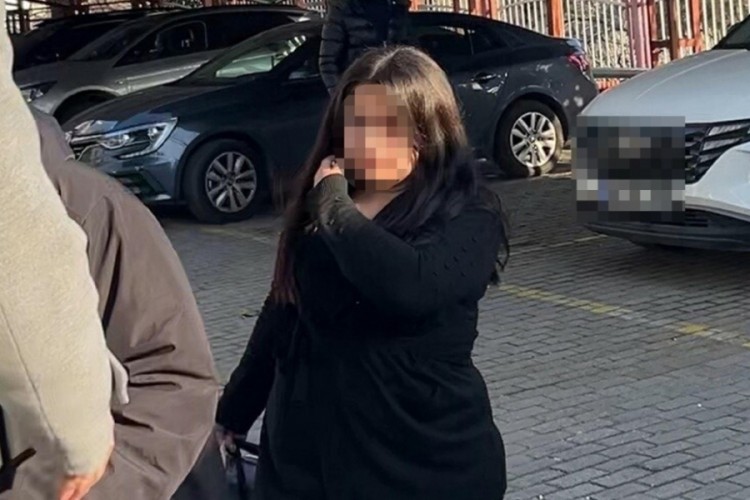 Aşk vaadi ile kendinden 43 yaş k&uuml;&ccedil;&uuml;k kadına milyonlar kaptırdı!