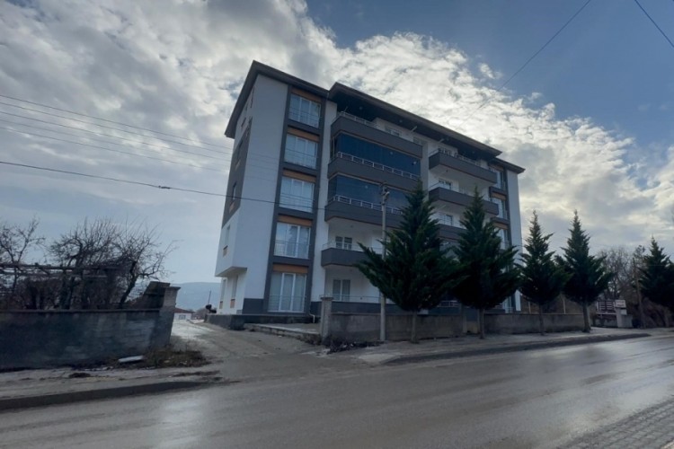 Kumarda her şeyini kaybetti! Hayatına son verdi...