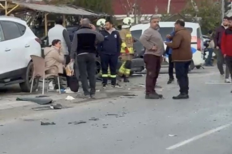 Hatay'da zincirleme trafik kazası: &Ccedil;ok sayıda yaralı var...