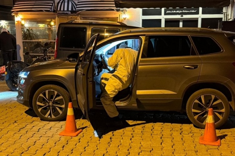 Eski belediye başkan yardımcısına bı&ccedil;aklı saldırı! M&uuml;dahaleler yeterli olmadı...