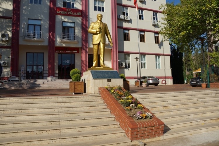 'Domuz eti ile kavurma ikramı' iddiası &ccedil;ok konuşulmuştu! A&ccedil;ıklama geldi...