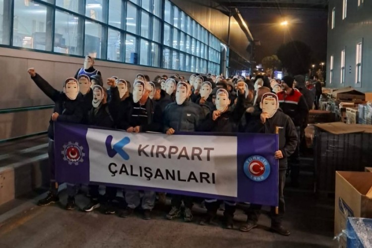 Bursa'da maskeli eylem!
