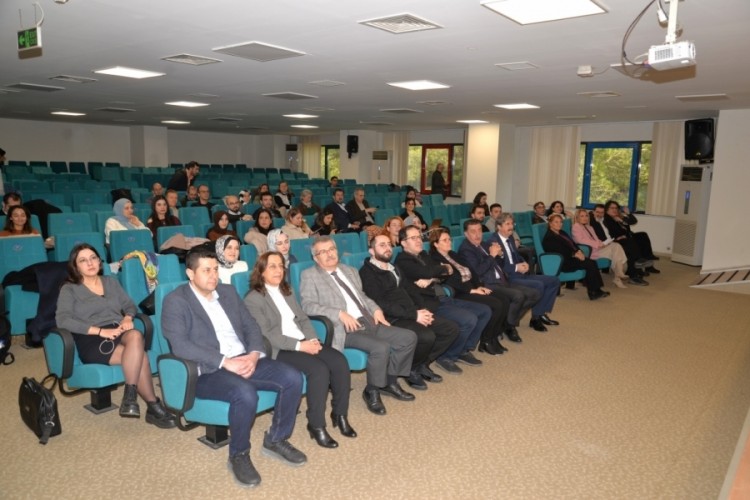 Uludağ &Uuml;niversitesi'nde g&ouml;&ccedil; tartışması: Akademi ve kamu bir arada...