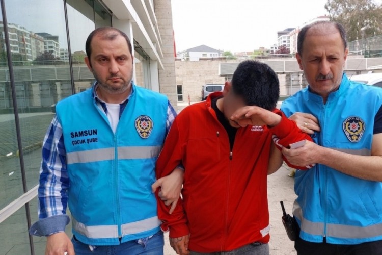 Bı&ccedil;akla dehşet sa&ccedil;an 17 yaşındaki sanığın yargılanmasına başlandı