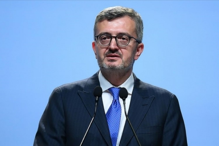 İletişim Başkanı Duran'dan CHP'li &Ouml;zel'e tepki!
