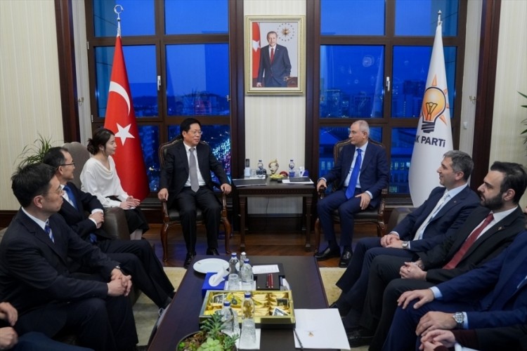 AK Parti Genel Başkanvekili Ala, &Ccedil;in Kom&uuml;nist Partisi heyetini kabul etti