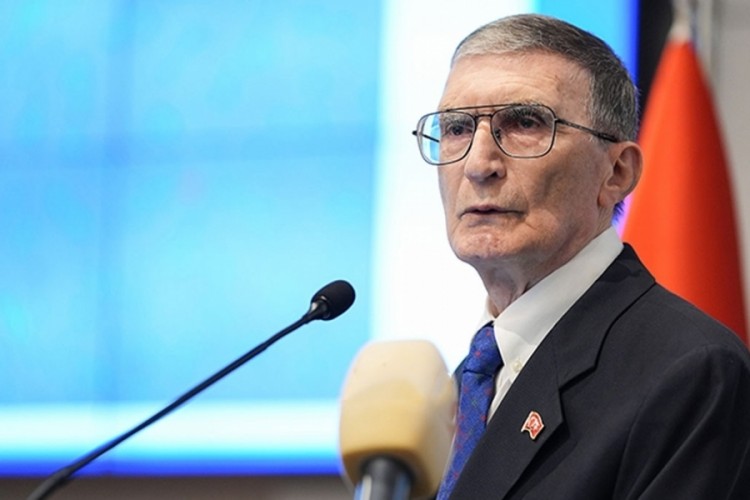 Nobel &ouml;d&uuml;ll&uuml; Aziz Sancar'dan tarihi buluş! &Ouml;l&uuml;mc&uuml;ld&uuml;...