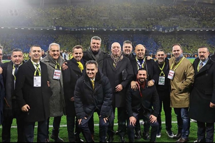 Fenerbahçe Kulübü Başkan Vekili: "Camiamızı mutlu etmeye devam edeceğiz"