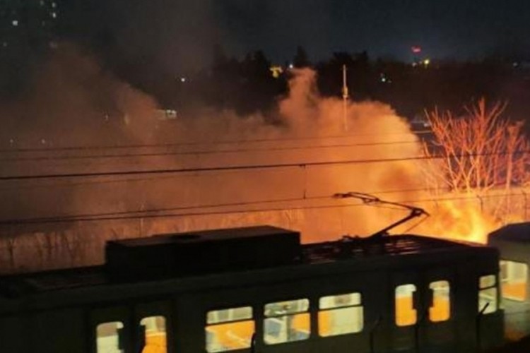 Yenibosna Metro İstasyonunda yangın paniği 