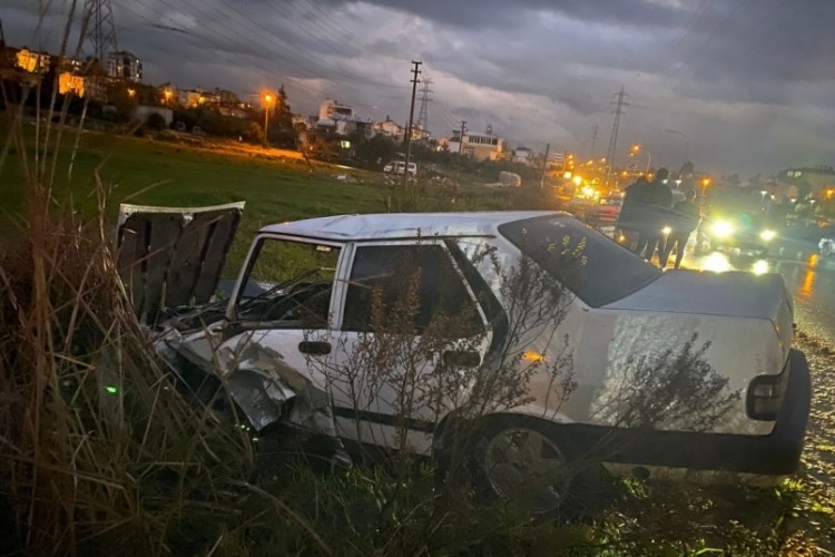 İki otomobilin karıştığı kazada 1 kişi yaralandı