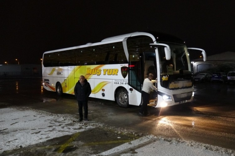 Malatya'da kar yağış nedeniyle otob&uuml;s seferleri durduruldu