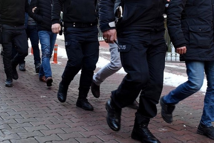 FET&Ouml;/PDY soruşturmasında 12 ş&uuml;pheliye g&ouml;zaltı