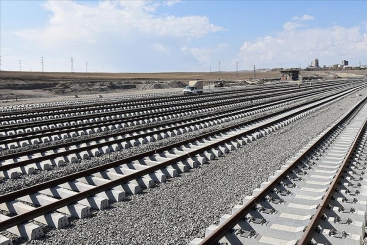 Ankara-İzmir Hızlı Tren Projesi'nde &ouml;nemli ilerleme