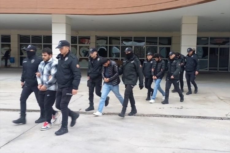 Bursa dahil bir&ccedil;ok ile DEAŞ operasyonu!