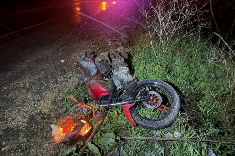 Bursa'da feci kaza: Motosiklet savruldu, s&uuml;r&uuml;c&uuml; ağır yaralandı...