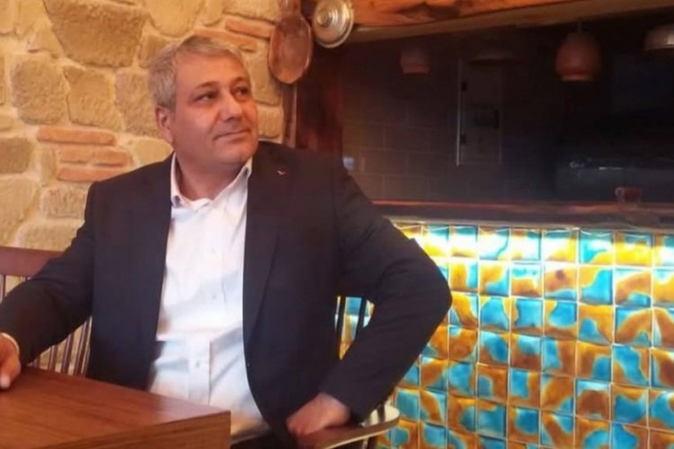Aldığı hediye &ouml;l&uuml;m&uuml;ne neden oldu