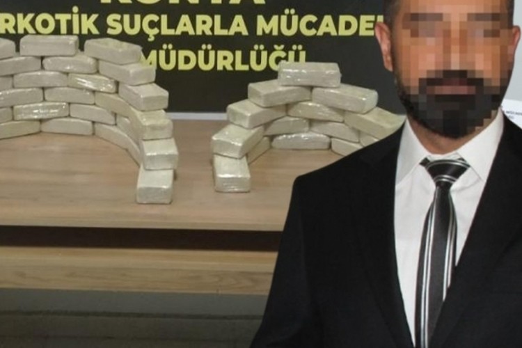 Savcı, &ouml;d&uuml;ll&uuml; polis uyuşturucu kuryesi &ccedil;ıkmıştı: Karar verildi!