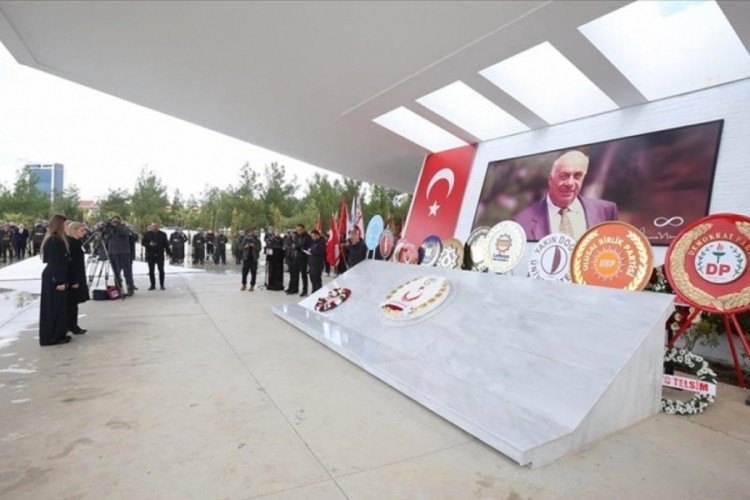 KKTC'nin Kurucu Cumhurbaşkanı Denktaş, vefatının 14. yılında Lefkoşa'da anıldı