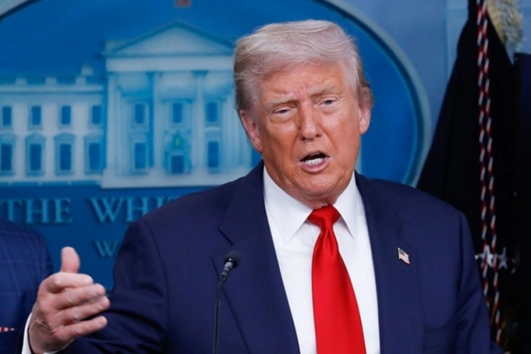 Trump'tan İran a&ccedil;ıklaması: Yardım yolda!