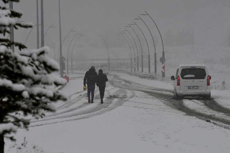 Tunceli'de eğitime 1 g&uuml;n daha ara verildi