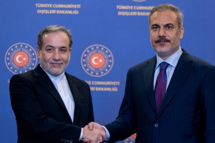 Bakan Fidan, İranlı mevkidaşı Arak&ccedil;i ile g&ouml;r&uuml;şt&uuml;