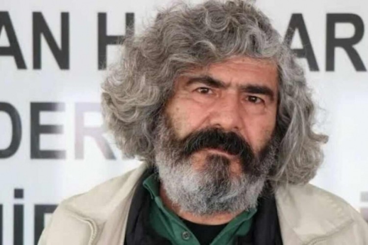 İHD İzmir Başkanı &ouml;ld&uuml;r&uuml;ld&uuml;!