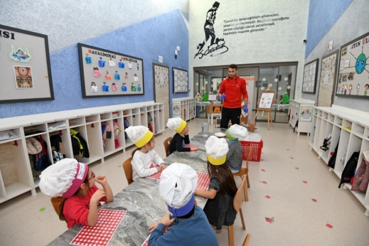 Osmangazi'de minikler ekmeğin hikayesini &ouml;ğrendi