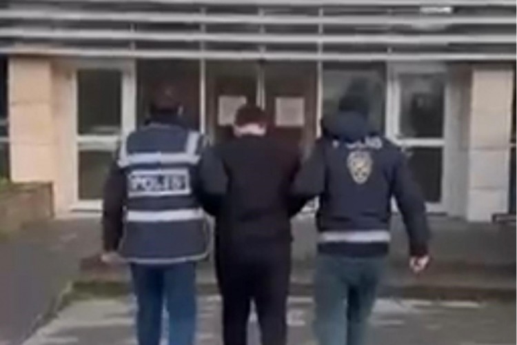 Kesinleşmiş hapis cezasıyla aranan uyuşturucu taciri yakalandı