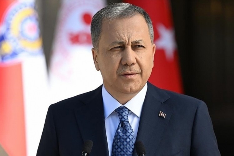 Yerlikaya B&uuml;kreş'te konuştu: "G&uuml;venlik sadece sınırlarla sınırlı değil"