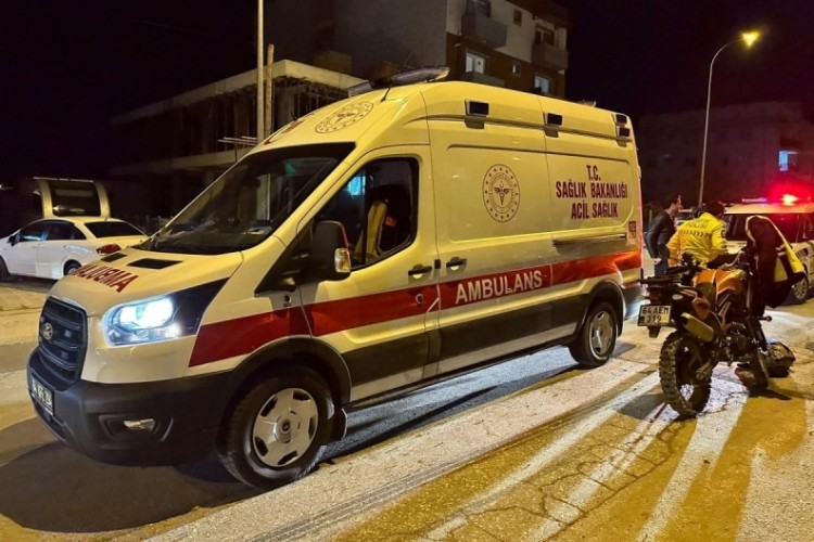 Motosikletin &ccedil;arptığı yaya hayatını kaybetti!