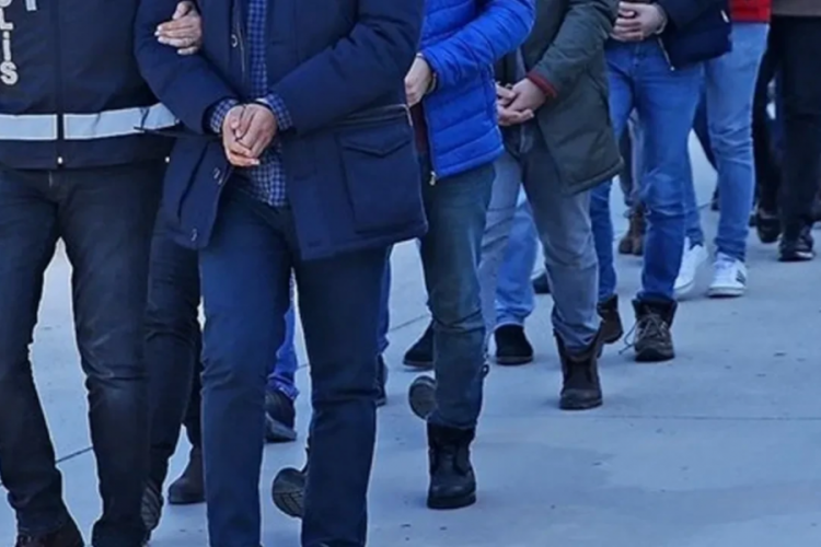 İstanbul'da uyuşturucu operasyonu! 23 ş&uuml;pheli hakkında g&ouml;zaltı kararı