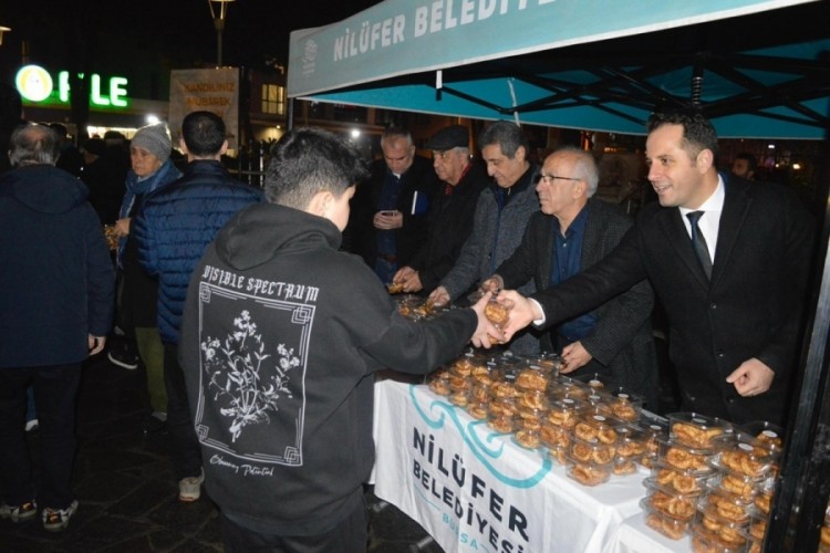 Nil&uuml;fer'de kandil geleneği yaşatıldı