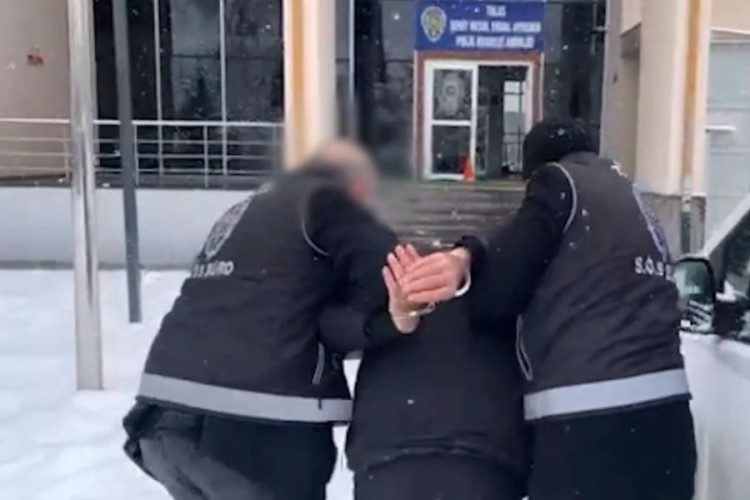 &Ouml;zel eğitim kurumundan hırsızlık yapan şahıs yakalandı