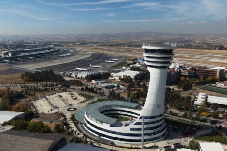 Esenboğa Havalimanı'nın 3. pisti a&ccedil;ılıyor